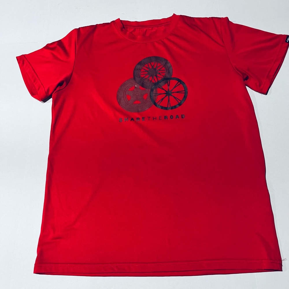 LG Louis Garneau Womens Red Cycling Tee Graphic Design “Share The Road”  SIZE M